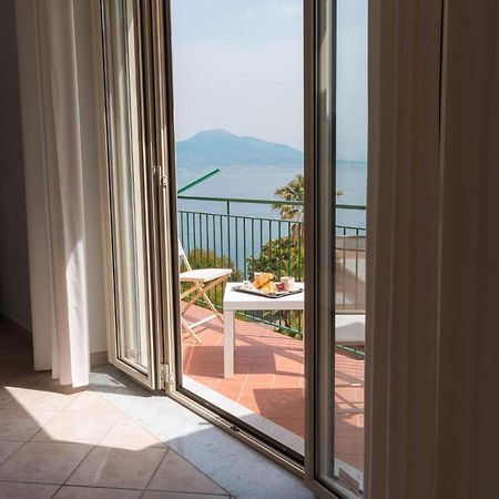 Amazing Sea&Vesuvio View Suite Vico Equense Dış mekan fotoğraf